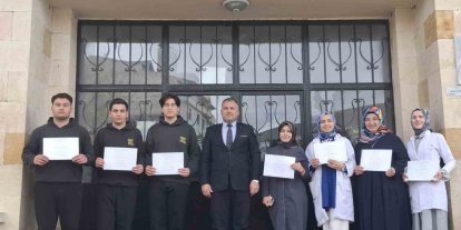 Bayburt Lisesinin Erasmus kafilesi İtalya’dan döndü