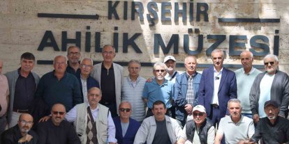 ERÜ İlahiyat Fakültesi 1985 mezunları Kırşehir’de buluştu