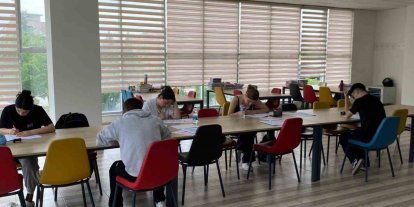 Altıeylül’de  üniversite hayaline güç veren destek