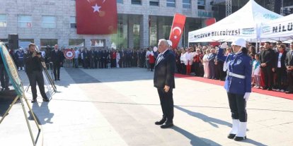 Nilüfer, 19 Mayıs’ı Cumhuriyet Meydanı’nda karşıladı