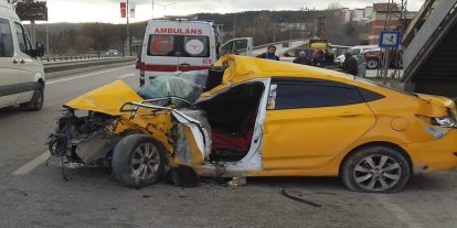 Üst geçit direğine çarpan otomobilin sürücüsü 71 gün sonra hayatını kaybetti