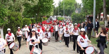 Efeler’de 19 Mayıs coşkusu Gençlik Şenliği ile yaşandı