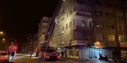 Bodrum katta çıkan yangın paniğe neden oldu