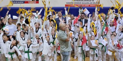 Gölcük’te 305 tekvando sporcusu kuşak atlama heyecanı yaşadı