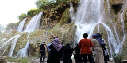 Kar suları Girlevik Şelalesi’ni coşturdu