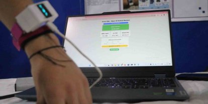 Alzheimer hastaları ve çocuklar için geliştirildi: Liselilerin akıllı saati ön sipariş aldı