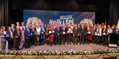 Selçuk Üniversitesinde başarıya katkı sağlayanlar onurlandırıldı
