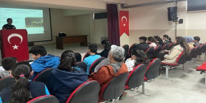 Kars Trafik Ekiplerinden Geleceğin Okul Geçidi Görevlilerine Hem Teorik Hem Pratik Ders