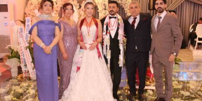 Uşak’ta 15 şahitli nikah töreni
