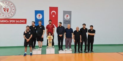 İnönü Üniversitesi, Masa Tenisi Kurumlar Ligi’nde Malatya ikincisi oldu