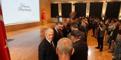 Konya’da protokol bayramlaştı