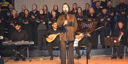 Ordu’da öğretmenlerden Türk halk müziği konseri