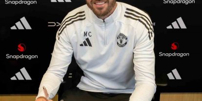 Manchester United, 2 yıl daha Michael Carrick’e emanet