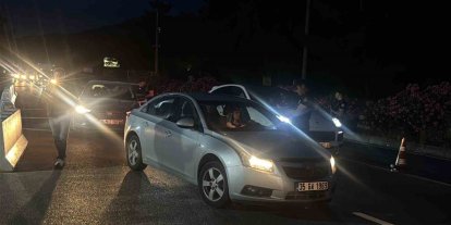 Bodrum girişinde bayram yoğunluğu: Polis ekiplerinden sıkı denetim