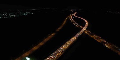 Bayram göçü başladı: Otoyolların kesişim noktasında trafik durdu