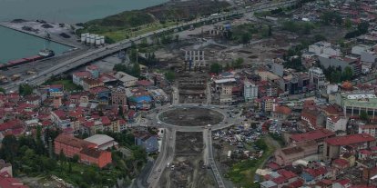 Karadeniz Sahil Yolu viyadüklerle Değirmendere Tüneli’ne bağlanıyor