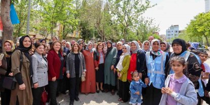 Fatma şahin, 25 Aralık mahallesi sakinleriyle bayramlaştı