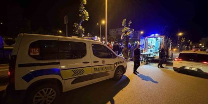 Kastamonu’da motosiklet park halindeki otomobile çarptı: 1 yaralı