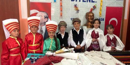Hacıabdullah’ta el emeği ürünler sergilendi