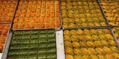Bayrama sayılı günler kala baklava ve lokum satışları arttı