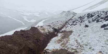 Diyadin’de Mayıs sonunda kar sürprizi
