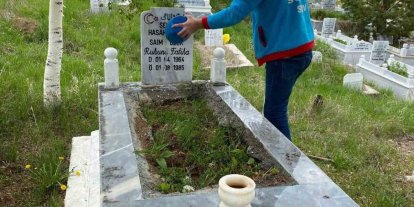 Susuz’da şehit kabirleri bayram öncesi özenle temizlendi