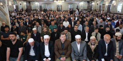 Bayram namazında camiler doldu