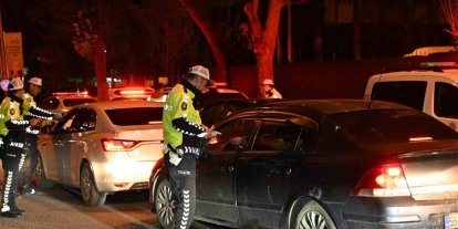 Kars’ta Bayram trafiğinde sıkı denetim: "Bir kural, Bir hayat kurtarır"