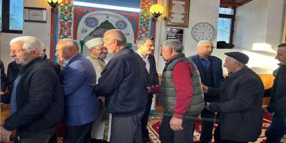 Susuz Kaymakamı Muhammed Emin Tutal Köylülerle Bayramlaştı