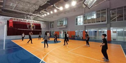 Öğrenciler Gençlik Merkezinde spor ve sanatla buluştu