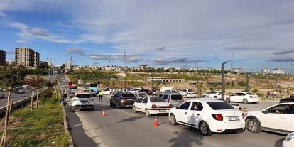 Otomobil ile minibüs çarpıştı: 1 yaralı