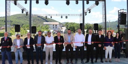 Gençlerin mutluluklarına ortak olacak