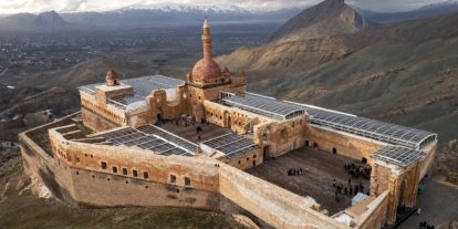 Tarihi İshak Paşa Sarayı bayramda 25 bin 330 kişiyi ağırladı