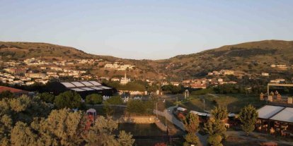 Türkiye’nin en büyük adası Gökçeada’da sezonu açtı, misafirlerini bekliyor