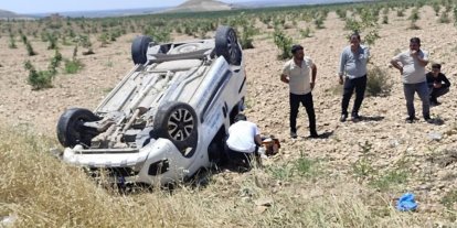 Mobil sağlık hizmeti aracı devrildi: 1 yaralı