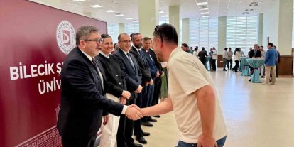 BŞEÜ’de bayramlaşma töreni
