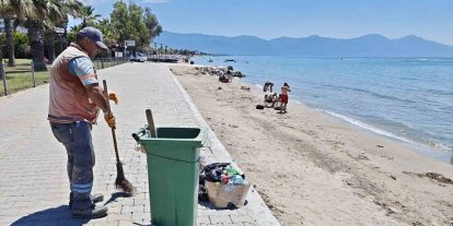 Kuşadası’da bayramtatilinde 3 bin 67 ton çöp toplandı