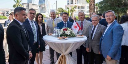 İzmir Adliyesi’nde geleneksel bayramlaşma töreni