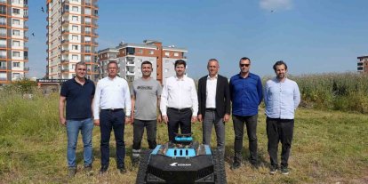 Tarsus’ta Park ve Bahçeler Müdürlüğüne yeni nesil biçme makinesi