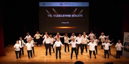 Tazelenme Üniversitesi dönem sonunu şölen ile kutladı