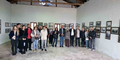 İletişim Fakültesi öğrencileri Kozan’ın kurtuluşuna tanıklık eden tarihi belgeleri yerinde inceledi