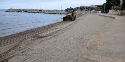 Kocaeli’nin turizm vitrini Kandıra’da 39 ton atık toplandı