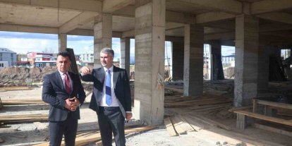 Bakan Yardımcısı Tarıkdaroğlu, huzurevi projesini yerinde inceledi