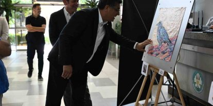 Plastik atıklar sanata dönüştü