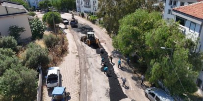 Ayvalık’ta doğalgaz sonrası yol onarımları sürüyor