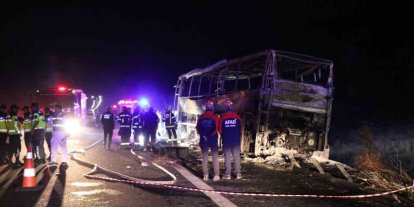 8 kişinin öldüğü otobüs kazasında hayatını kaybedenlerin 6’sının cenazeleri teslim edildi