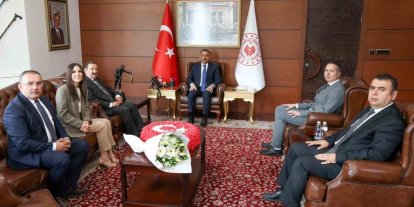 Vali Hacıbektaşoğlu Çevre Haftası heyetini ağırladı