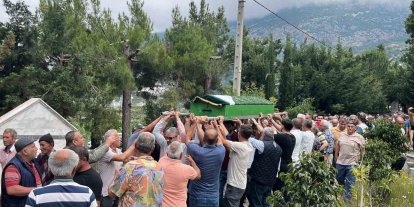 Denizli’deki faciada hayatını kaybeden Hayriye Arıkan, Alanya’da son yolculuğuna uğurlandı