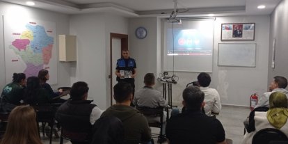 Niğde polisinden dolandırıcılığa karşı bilgilendirme çalışması