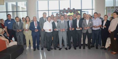 Acıpayam’da halk eğitim kursiyerleri yıl boyunca ürettiklerini sergiledi
